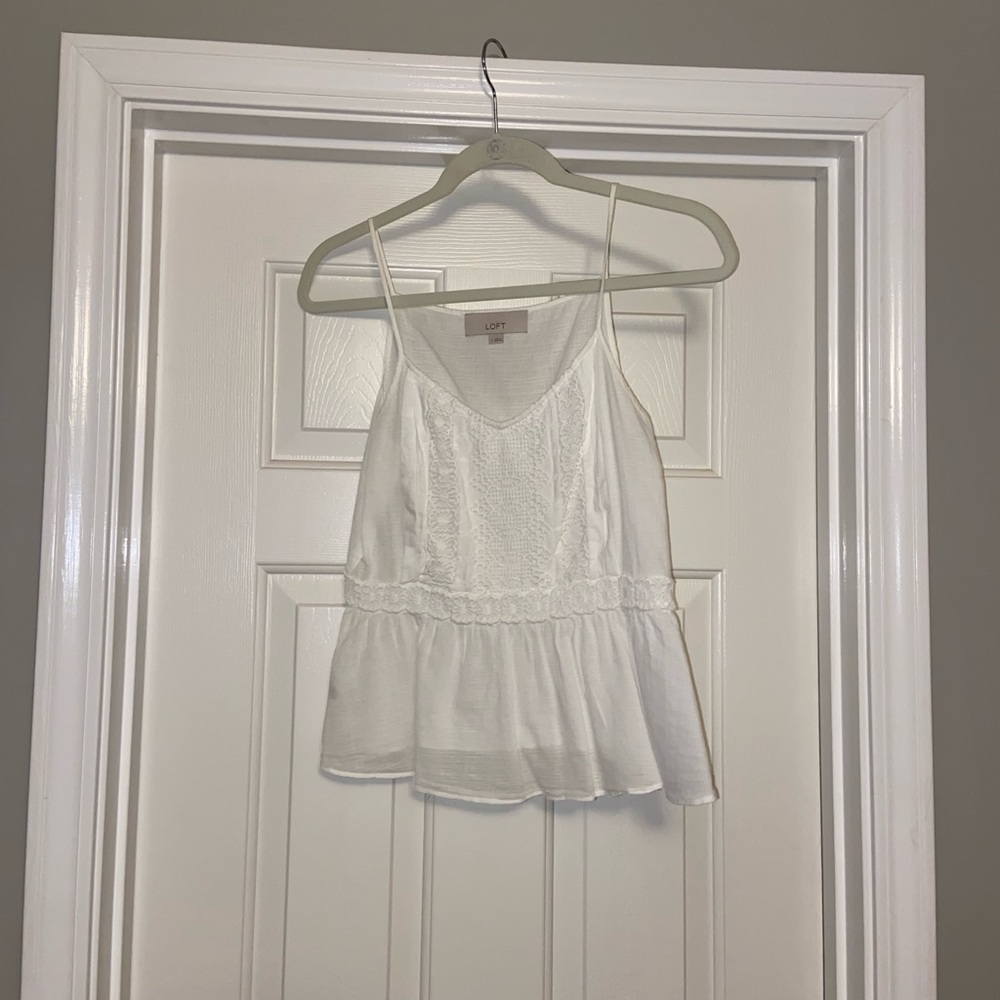 Super cute LOFT top!